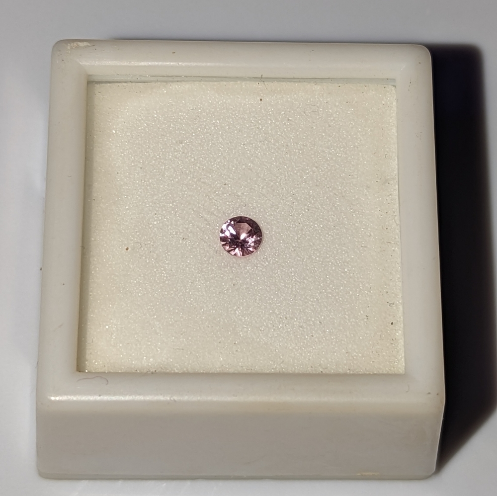 .25ct Malaya garnet bright pink sparkly